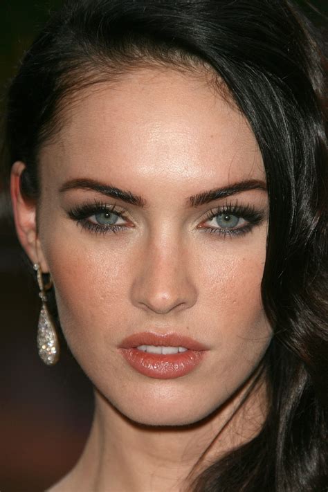 Megan Fox rocks eye